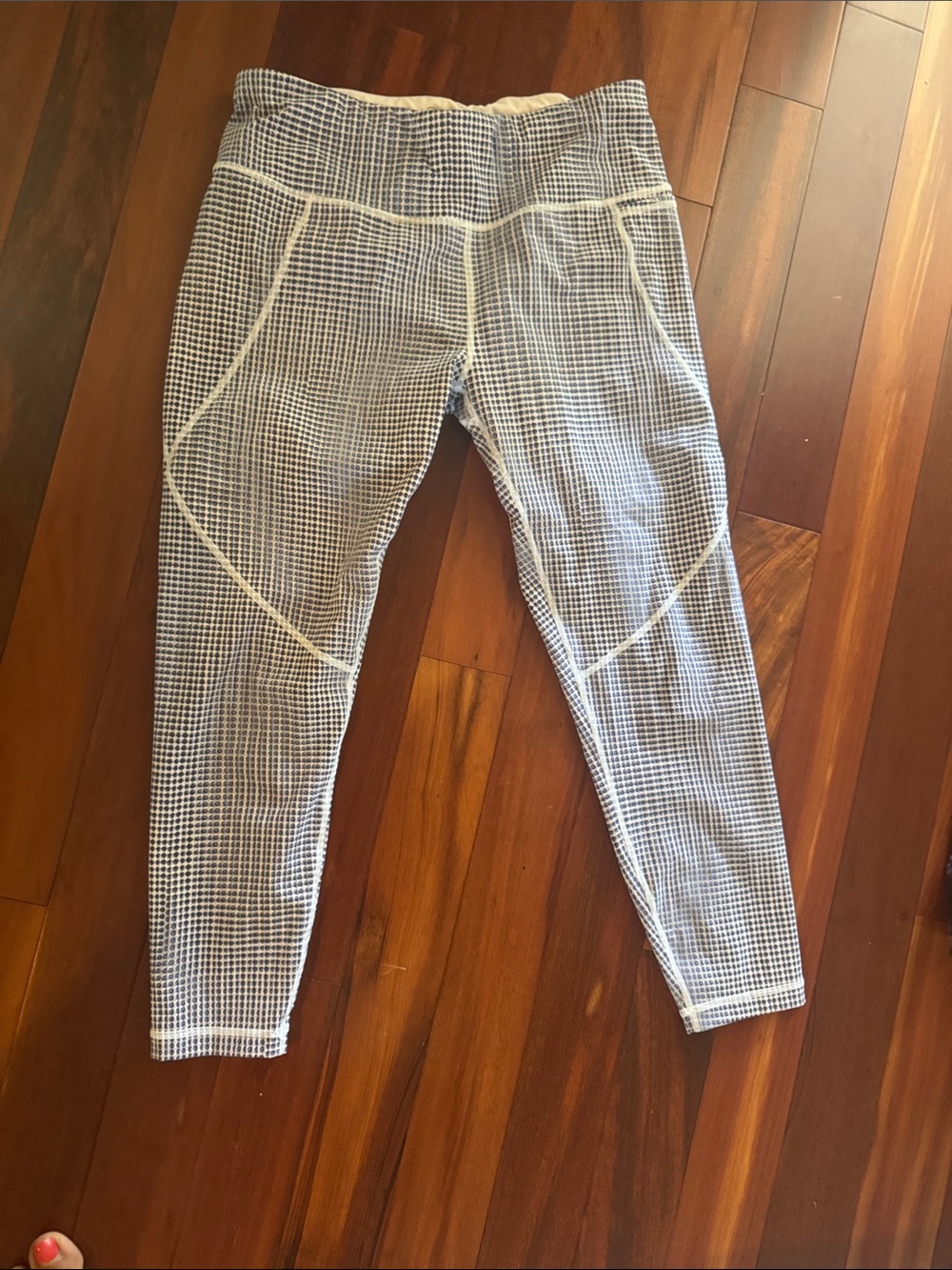 Sweaty Betty  Grid Print Leggings in Blue and White